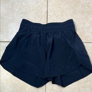 Lululemon Track That High-Rise Lined Short 5” Size 6. True Navy